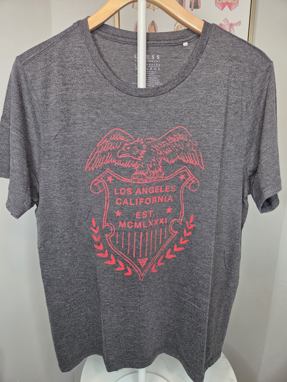 GUESS Men's Charcoal Gray Graphic T-Shirt XL
